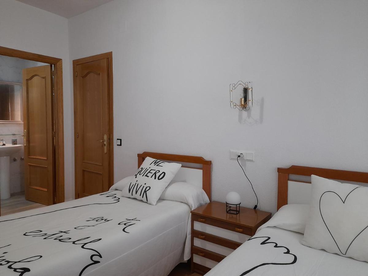 Hostal "Los Chanos El Ruso" Galende Extérieur photo