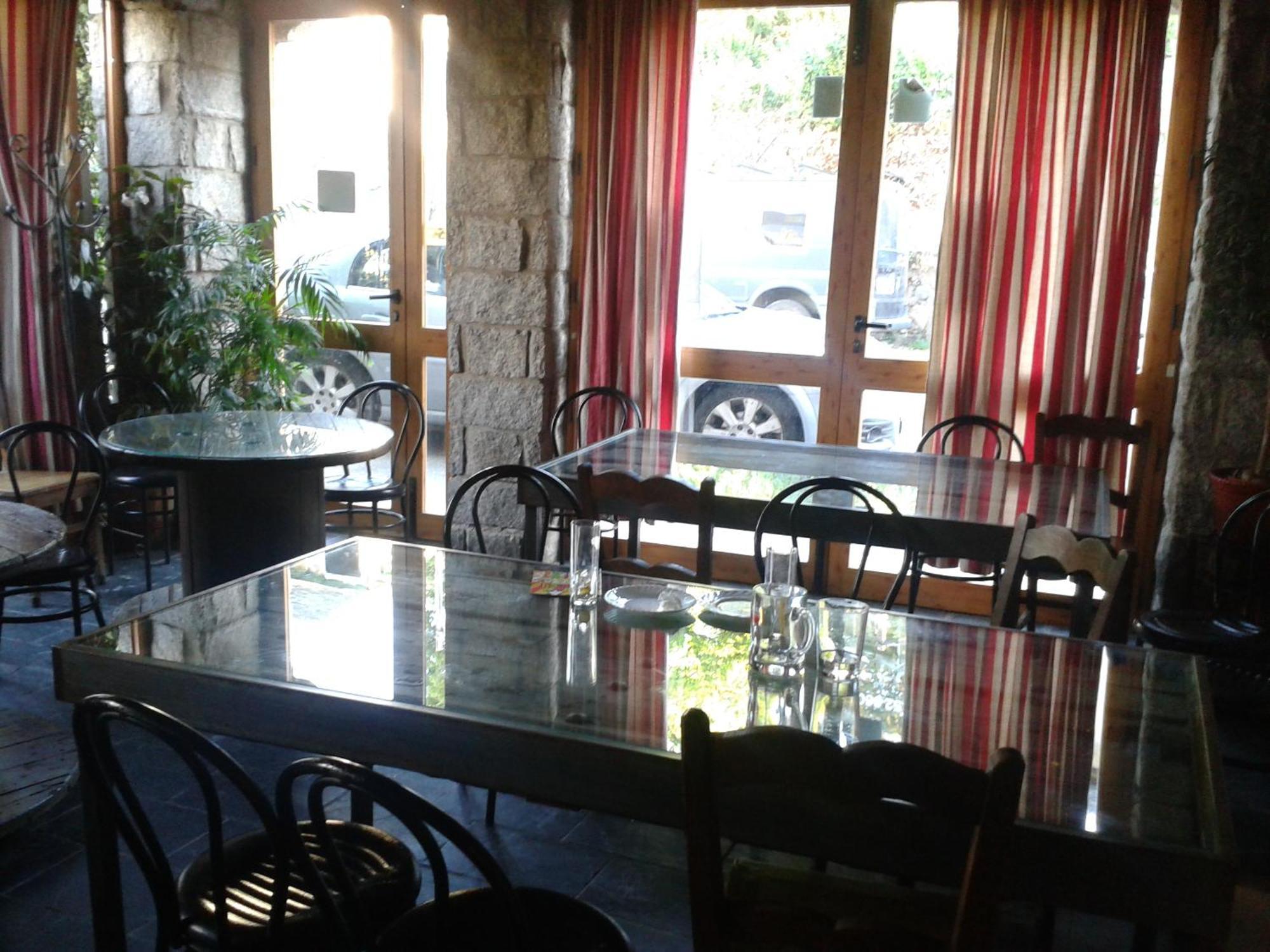 Hostal "Los Chanos El Ruso" Galende Extérieur photo