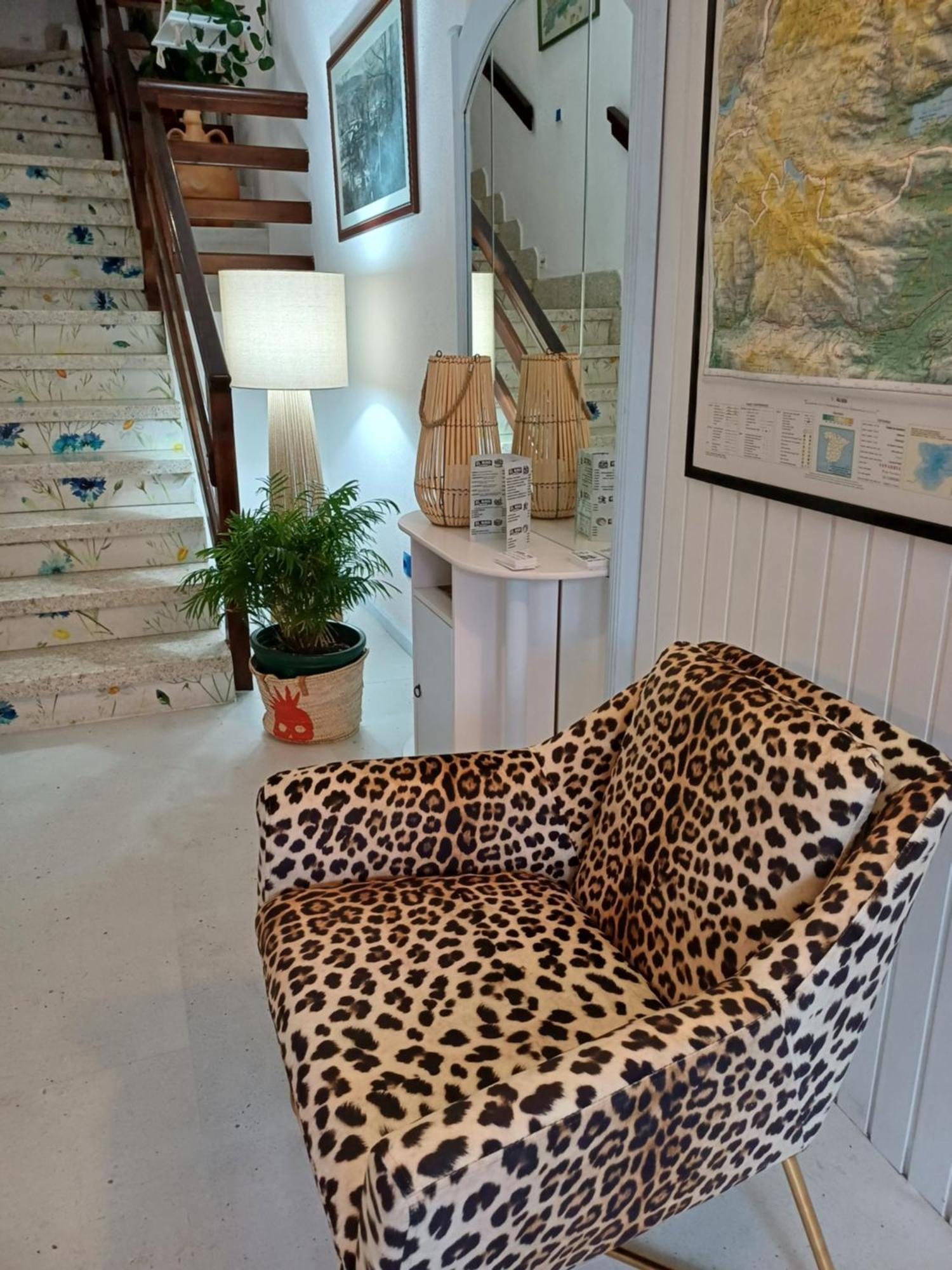 Hostal "Los Chanos El Ruso" Galende Extérieur photo