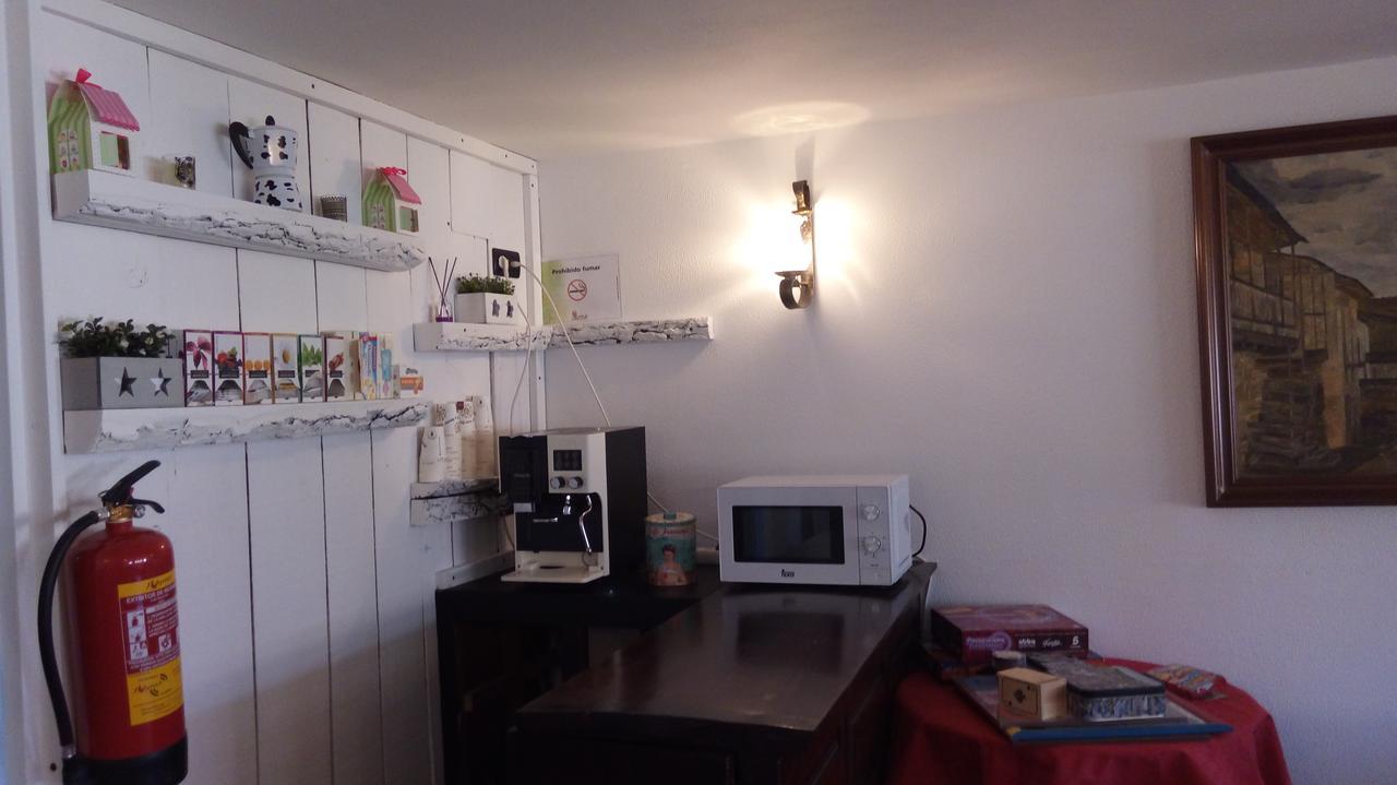 Hostal "Los Chanos El Ruso" Galende Extérieur photo