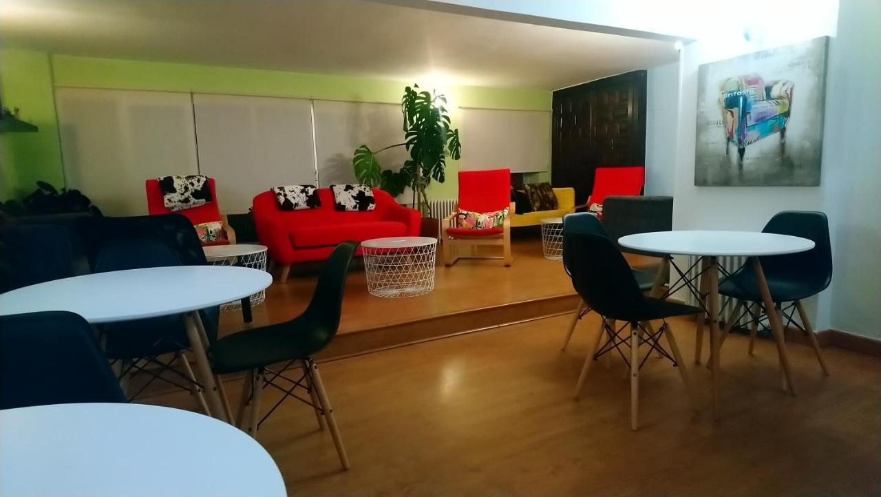 Hostal "Los Chanos El Ruso" Galende Extérieur photo