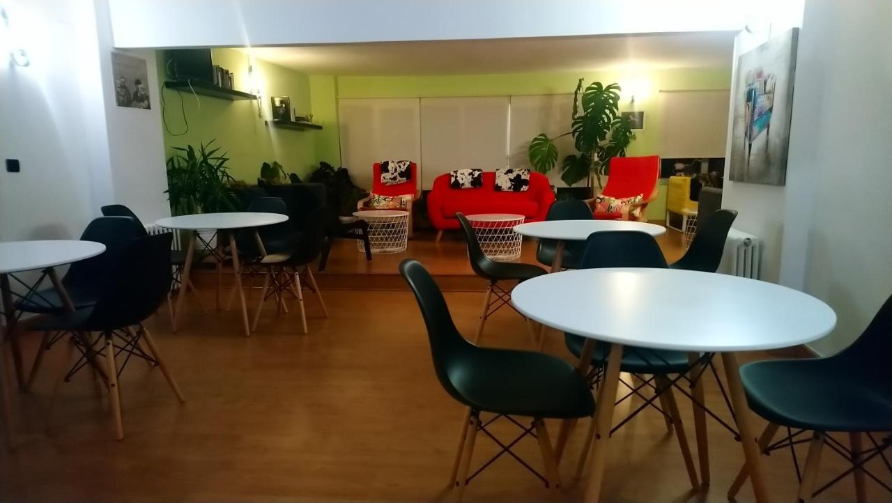 Hostal "Los Chanos El Ruso" Galende Extérieur photo